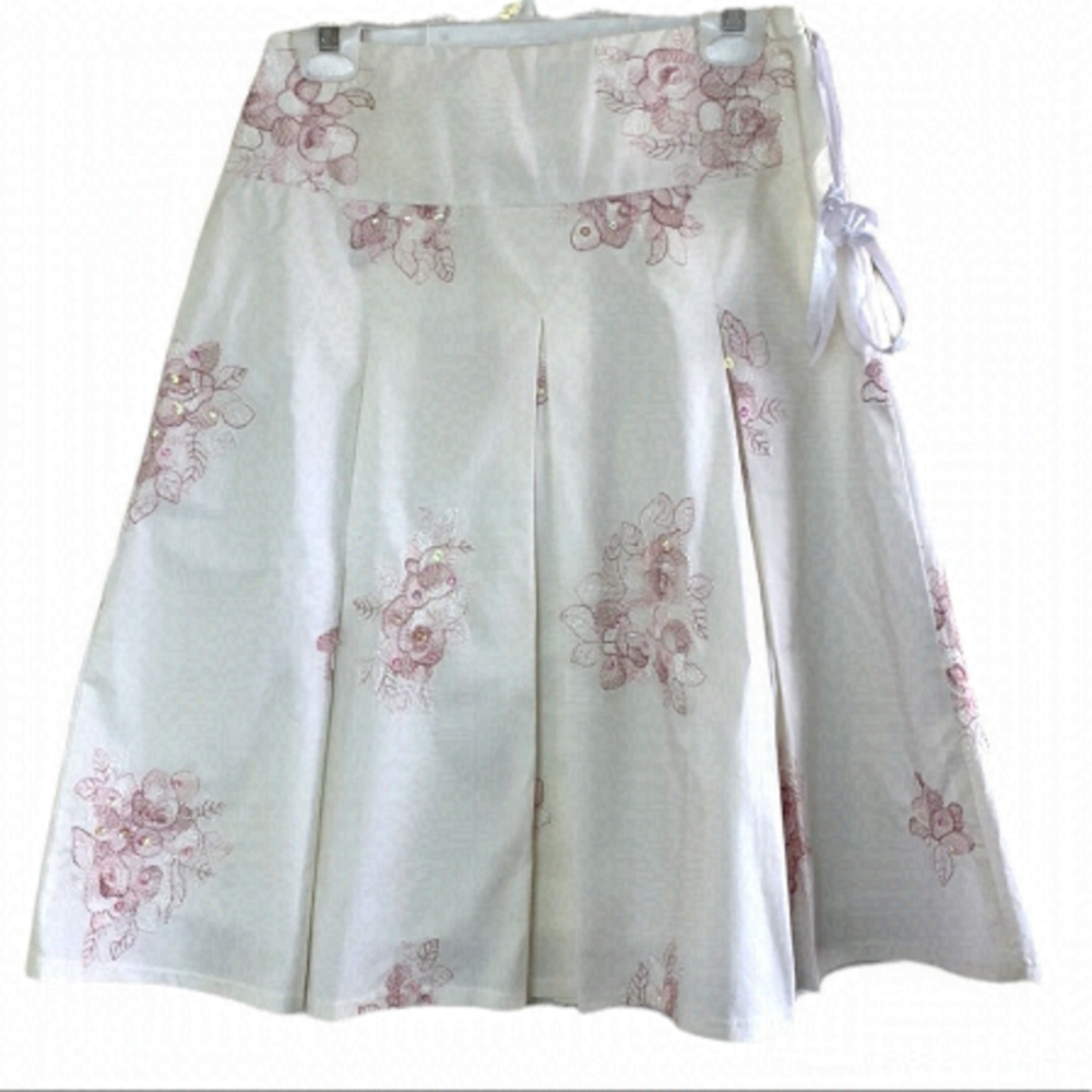 VINTAGE 🧚‍♀️ Raindrops embroidered midi length skirt size S